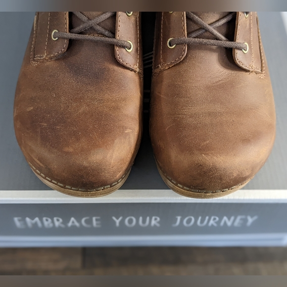 ⚡SOLD⚡Dansko Bailee Oiled Pull Up Brown Leather Lace Up Clog Boot w Shearling - Picture 4 of 11